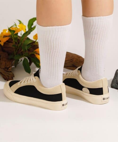 Alternative view of Wind Black-Cream