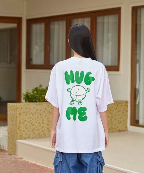 Alternative view of BIKK-T "Hug Me"
